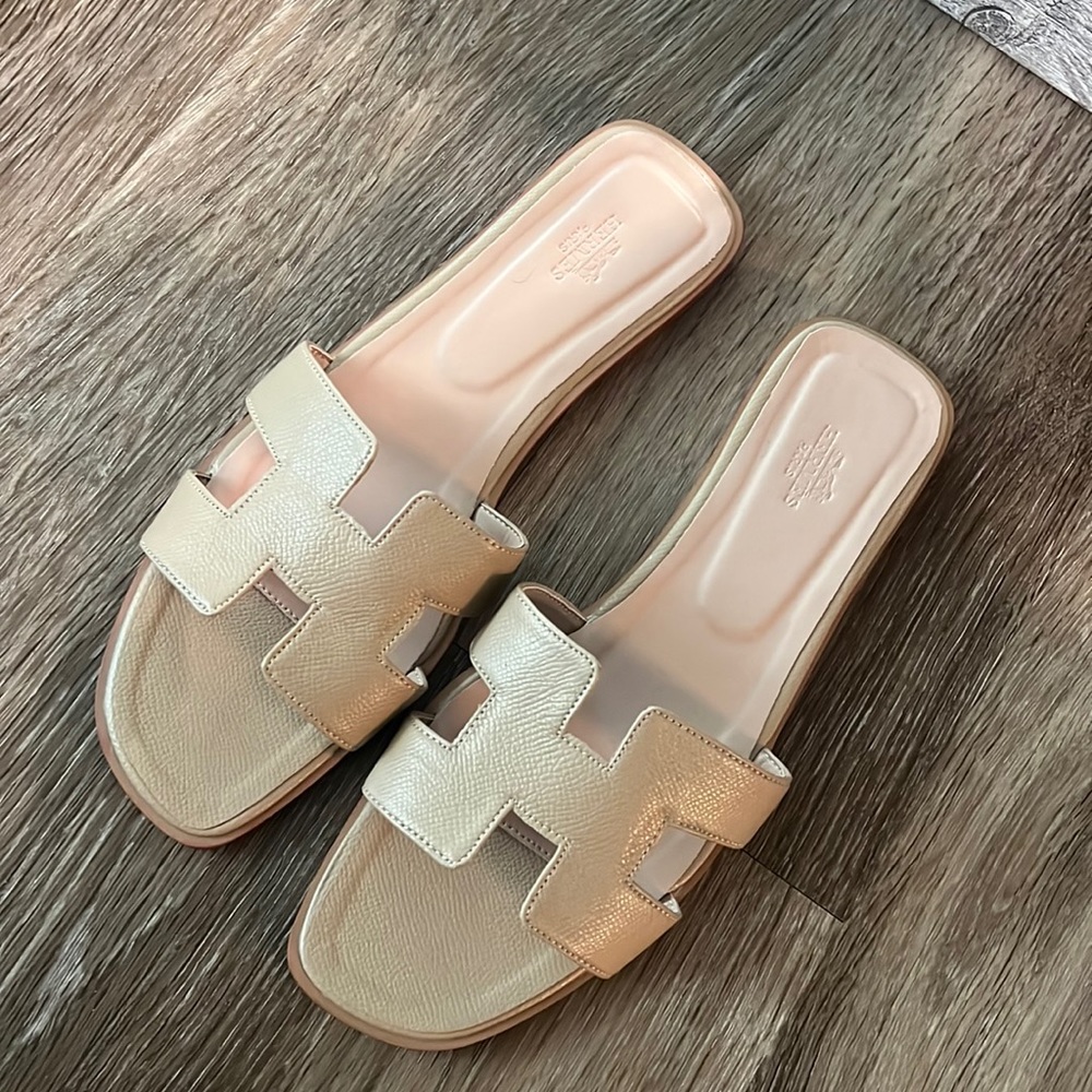 Beige sandals from Amazon